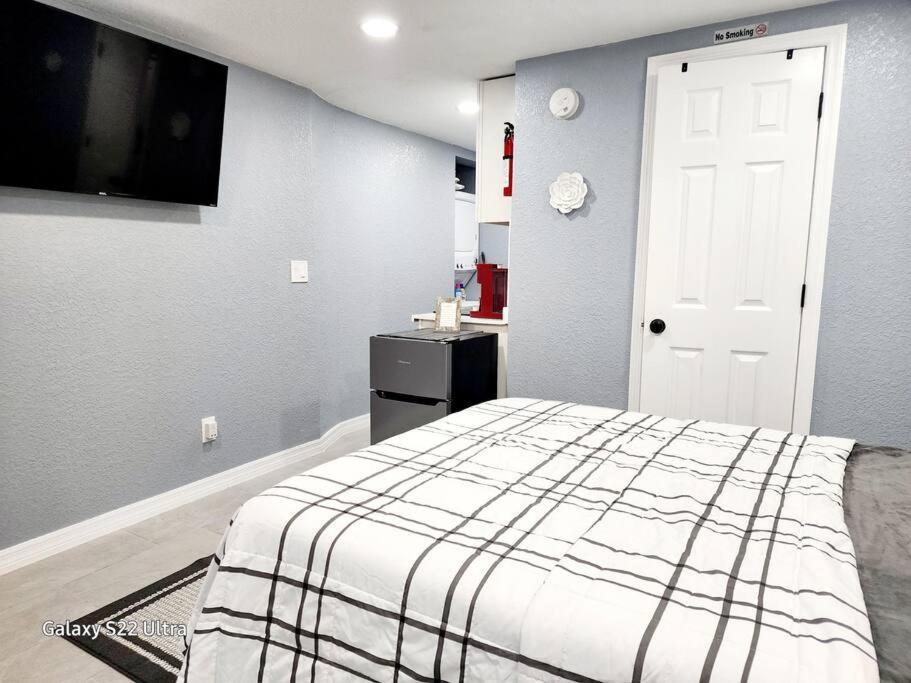 Studio 3! Lakeland Luaran gambar