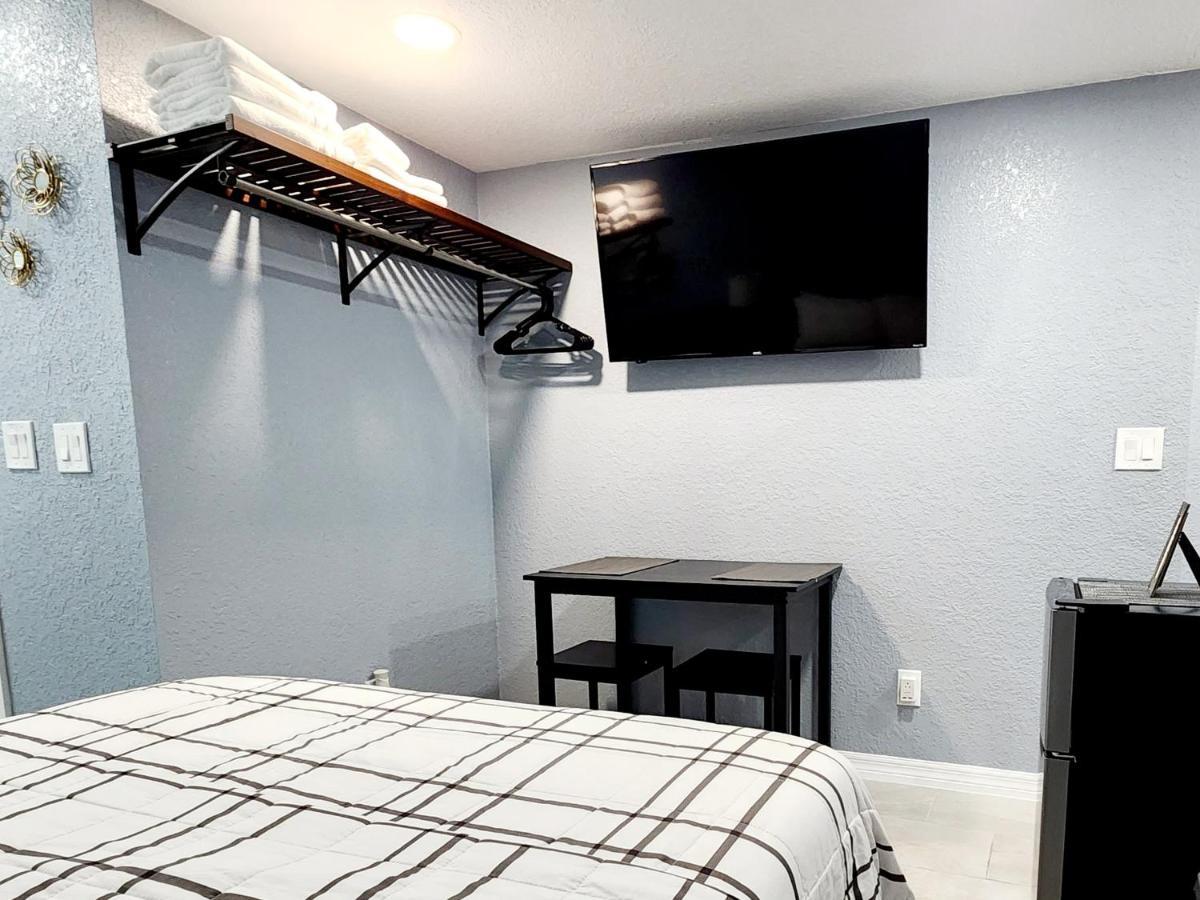 Studio 3! Lakeland Luaran gambar
